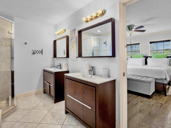 Holmes Beach Vacation Rental with Pool, Spa & Tiki Bar - Anna Maria Island